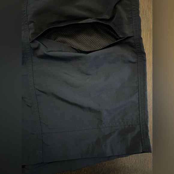 NWT Men’s XXL Eddie Bauer Black Shorts - Picture 8 of 10